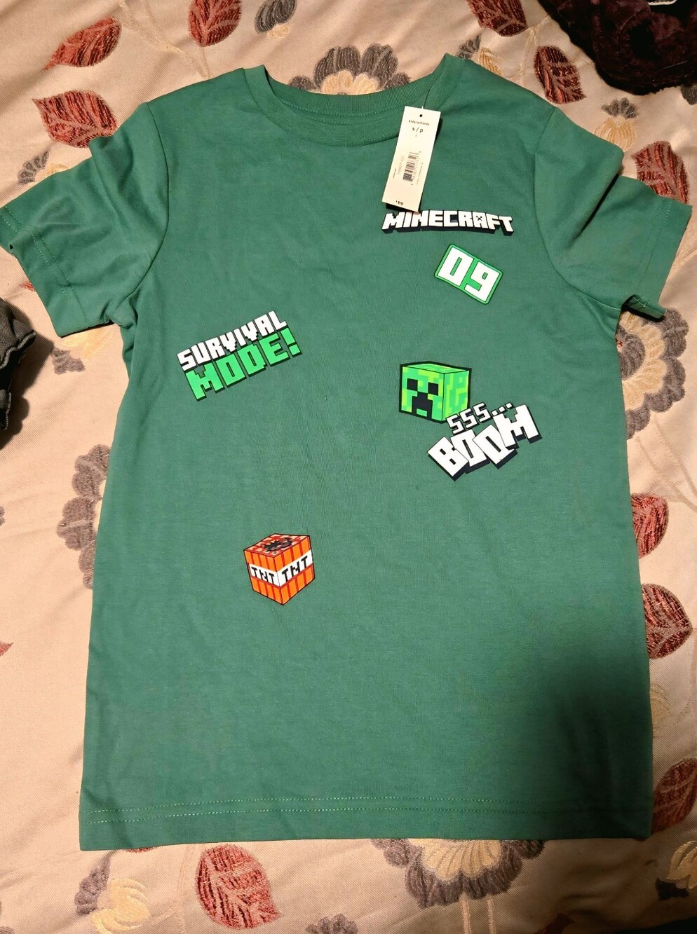 Minecraft Graphic Tee in Green - Sz S (6-7) NWT